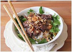 Cách làm phở trộn thịt bò thơm ngon, lạ miệng