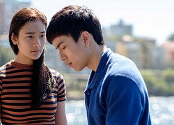 Chờ đợi người yêu suốt 5 năm nhưng bị 'cắm sừng dài cả mét', hành động của cô gái khiến mọi người vỗ tay rào rào