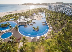 Du lịch tại chỗ trong resort 5 sao hút khách