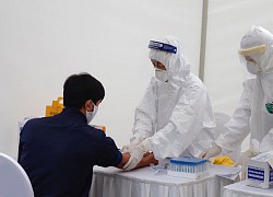Hà Nội test nhanh SARS-CoV-2 cho hành khách từ TP.HCM đến sân bay Nội Bài