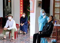 Hà Tĩnh xét nghiệm diện rộng, tiêm vaccine Covid