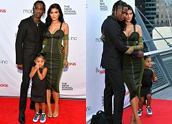 Kylie Jenner và bạn trai tình tứ trên thảm đỏ