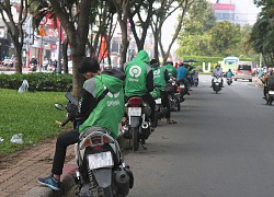 Tài xế GrabBike TP.HCM dương tính Covid-19: Shipper sợ nhưng cũng... phải ra đường