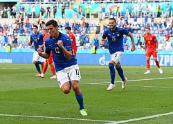 Italy chạm kỷ lục, dắt Xứ Wales vào vòng 1/8