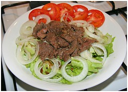 Salad xà lách trộn thịt bò thanh mát ngon miệng