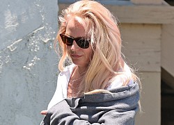 Britney Spears tới đồn cảnh sát