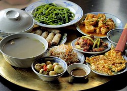 Chồng hất bát canh ra sân mắng vợ ăn hại nhưng vừa dứt lời thì anh tối sầm mặt trước cảnh tượng diễn ra