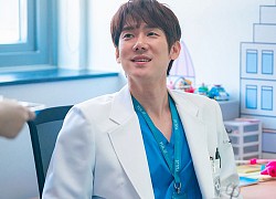 Giáo sư Ahn Jeong Won chiếm spotlight nhiều nhất tập 1 &#8216;Hospital Playlist 2&#8242;: Tình yêu vẹn toàn nhưng vẫn là &#8216;thánh càm ràm&#8217;