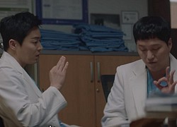 'Hospital Playlist 2' tập 2: Jeong Won thừa nhận vì Gyeo Ul mà 'bỏ' Chúa, Seok Hyung tiết lộ xác suất quay lại với vợ cũ