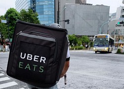 Nhật Bản: Công ty giao đồ ăn Uber Eats bị cáo buộc vi phạm luật nhập cư