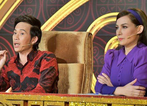 Phi Nhung từng bị NS Hoài Linh "sửa lưng" đến mức đòi bỏ ghế nóng xuống làm khán giả