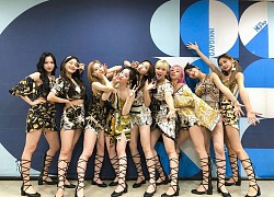 Twice mặc style nào đẹp hơn: Mùa hè rực rỡ hay retro sang chảnh?