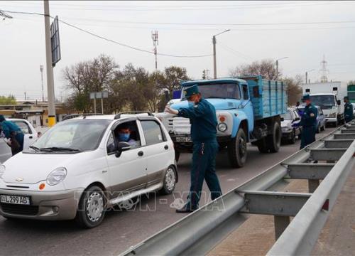 Uzbekistan tạm thời đóng cửa biên giới với Afghanistan