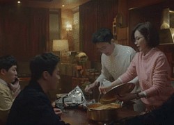 6 điểm siêu nhí nhố ở Hospital Playlist 2 tập 2: Ik Jun bị "hành" cho ra bã vẫn đủ sức tấu hài, Song Hwa đợi gì mà chưa đổ?