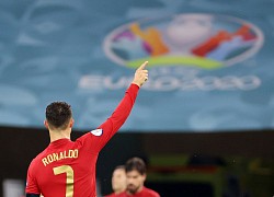 Fabregas: 'Ronaldo đặc biệt và không thể ngăn cản'