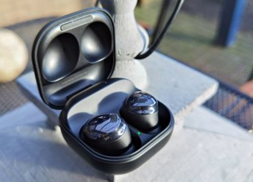 Galaxy Buds 2 lộ diện: Thiết kế giống Buds Pro, nhiều màu sắc, không có chống ồn, ra mắt cùng Galaxy Z Fold3