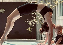 Hồ Ngọc Hà khoe dáng yoga siêu đỉnh, vừa tập vừa không quên trông con