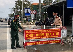 Nam thanh niên say xỉn, nẹt pô thách thức lực lượng chốt kiểm dịch