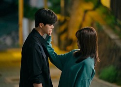 'Nevertheless' tập 2 xếp hạng 19+: Song Kang 'tung chiêu' quyến rũ, giành ngay được nụ hôn từ 'gái xinh' Han So Hee