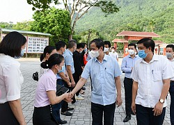 Bộ trưởng Nguyễn Kim Sơn: "Dù vào đại học hay không, mong các em tự tin để phát triển bản thân"