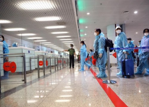 Thí điểm rút ngắn thời gian cách ly còn 7 ngày với người nhập cảnh đã tiêm đủ 2 mũi vắc xin - Đời sống - Vimarsana News
