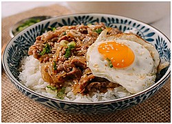 Cách làm cơm thịt bò xào hành tây kiểu Nhật (Gyudon) cực hấp dẫn