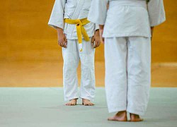 Cậu bé 7 tuổi tử vong vì bị quật hàng chục lần trong lúc tập judo