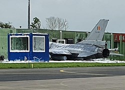 F-16 Bỉ tự tăng tốc, đâm vào nhà