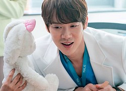 'Hospital Playlist 2' preview tập 3: Ik Jun gặp chuyện nghiêm trọng, Song Hwa bắt đầu đi xem mắt?