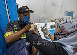 Indonesia, Malaysia tiếp nhận vaccine do Nhật Bản hỗ trợ