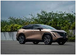 Nissan hé lộ crossover chạy điện mới