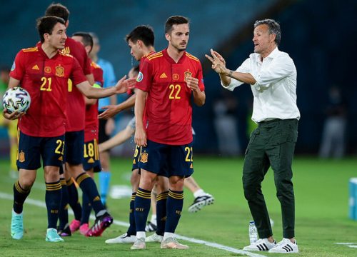 Pablo Sarabia: Bỏ cuộc hẹn bạn gái để làm người hùng Tây Ban Nha