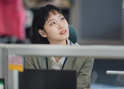 Tạo hình của "gái ngố" Kim Go Eun ở phim mới được tung ra, netizen ngất lịm "xinh quá trời vậy nè"