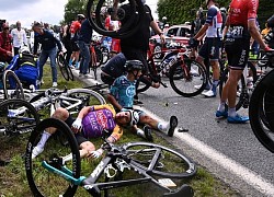 Tour de France rút đơn kiện fan nữ gây tai nạn liên hoàn