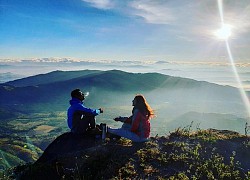 Trekking Chư Nâm thưởng ngoạn cảnh sắc mê hoặc ngắm trọn cao nguyên mênh mang