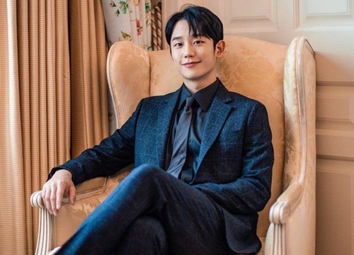 Bom tấn của Jisoo (BLACKPINK) và Jung Hae In đóng máy sau lùm xùm bị Knet đòi xóa sổ, ngày phát sóng gần lắm rồi!