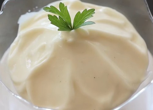 Cách làm mayonnaise chay không trứng đơn giản an toàn tại nhà