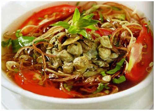 Canh hến nấu hoa chuối