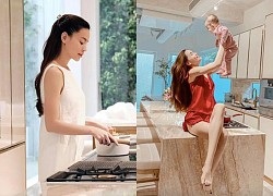 Hồ Ngọc Hà khoe khéo không gian bếp trong biệt thự 30 tỷ đồng