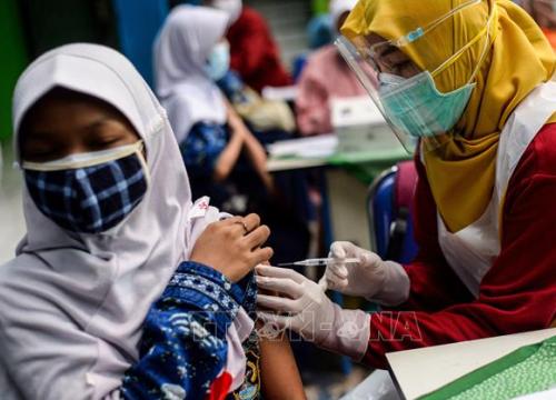 Indonesia đặt mục tiêu tiêm vaccine ngừa COVID-19 cho trên 208 triệu dân