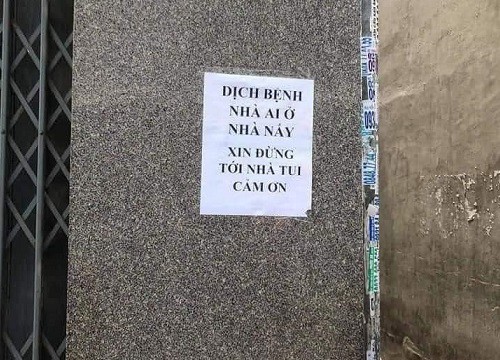 Những chiếc bảng thông báo hạn chế gặp nhau "cực mặn" khiến ai cũng thấy giãn cách nhẹ nhàng hơn rất nhiều