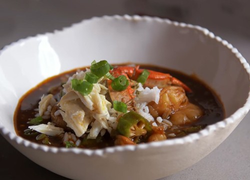 2 cách nấu súp Gumbo hải sản và thịt gà đặc trưng của ẩm thực Cajun