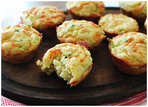 Cách làm muffin bí xanh vị bơ tỏi mềm ngon ngất ngây