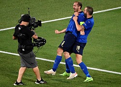 Mancini: 'Chiellini - Bonucci là cặp trung vệ hay nhất thế giới'