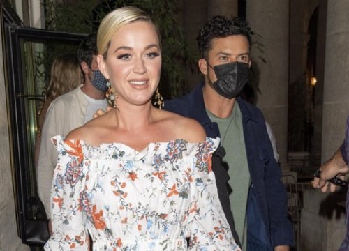 Katy Perry và chồng sắp cưới hẹn hò ăn tối lãng mạn tại Pháp