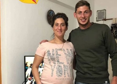 Bi kịch gia đình cầu thủ tử nạn máy bay Emiliano Sala