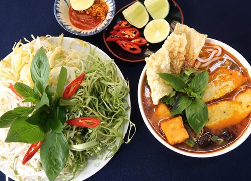 Cách nấu bún bò Huế chay thơm ngon, thanh đạm, đậm đà khó cưỡng