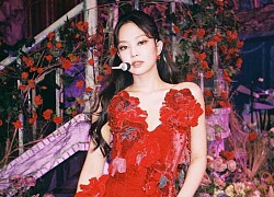 Chị em đã mạnh dạn chọn mặc màu đỏ thì phải quyến rũ và nổi bần bật như Jennie (BLACKPINK)