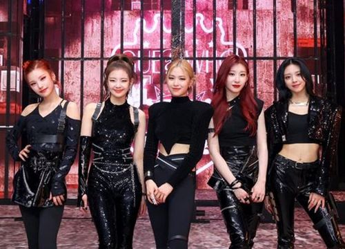 JYP vội vàng ra mắt nhóm nữ mới chỉ 3 năm sau ITZY, TWICE sắp "ra chuồng gà" thật rồi?