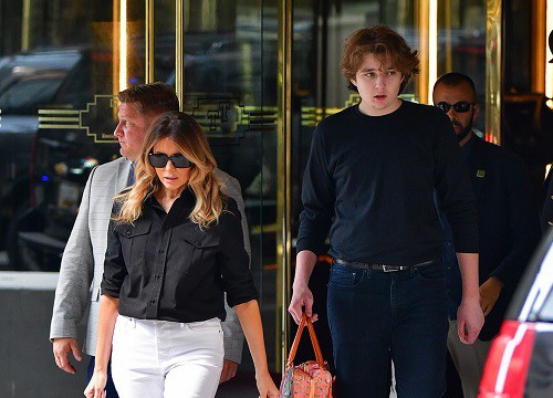 Lần xuất hiện hiếm hoi và mới nhất của Barron Trump: Chiều cao "khủng" gây chú ý sau tiết lộ của bố